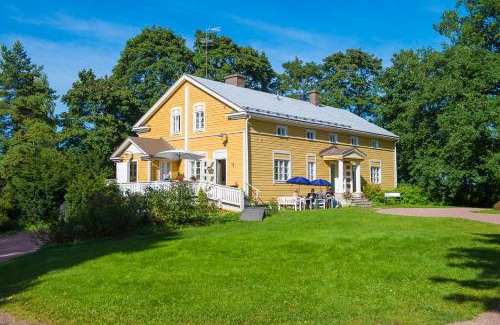 Lohja Cama Y Desayuno | Koivulan Kartano