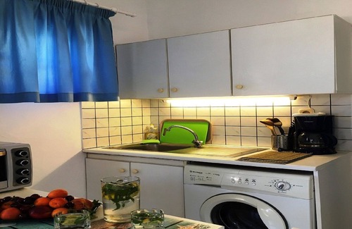 Kokkini Chani Apartamento | Kokkini Hani: Precioso apartamento con jardín, a 100 metros de la playa, Kokkini Hani / Heraklion.