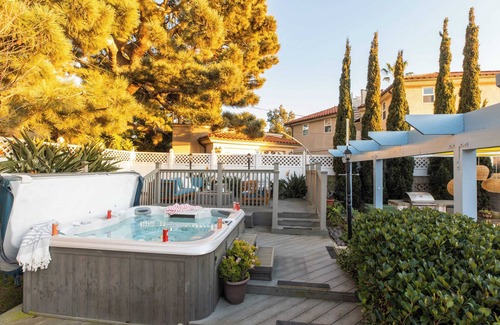 Crown Point Cabaña | Kokomo by Avantstay Bayside Getaway w/ Fire Pit, & Large Outdoor Patio