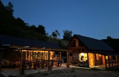 Perusic Chalet De Esquí | Koliba 30svibnja