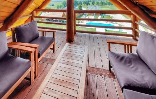 Gospic Casa | Kolibe Lika - Bellow The Hill