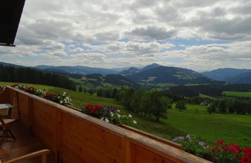 Oberwolz Apartamento | Komfortzimmer mit Balkon - Fewo Würger