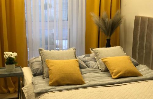 Kielce Apartamento | Komfortowe Apartamenty Kielce Klonowa ,ogródek, garaż podziemny, samodzielne wejście na kod 24h