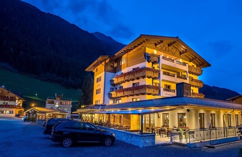 See Casa | Komfortzimmer Bergkristall - Hotel Lenz
