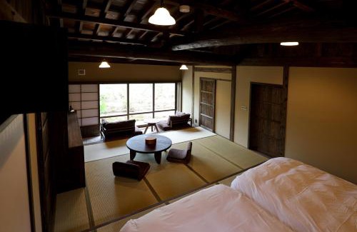 Miyawaka Hotel | kominka neri（古民家煉り）