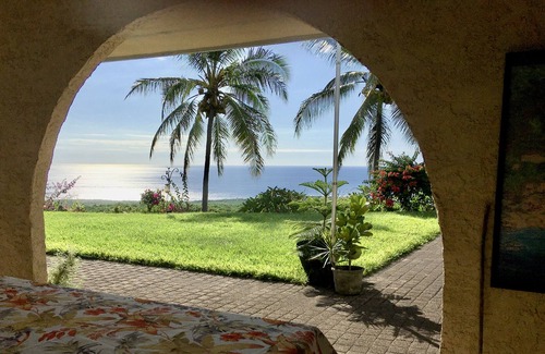 Honaunau-Napoopoo Cama Y Desayuno | Kona Bayview Inn