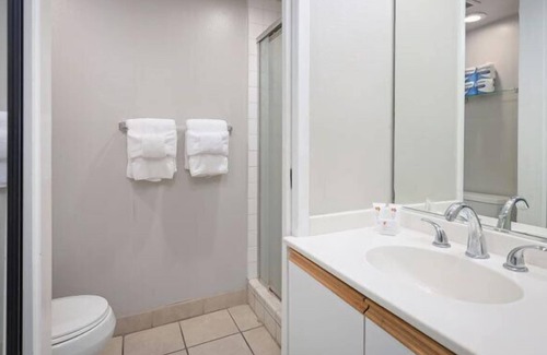 Historic Kailua Village Hotel | Kona Islander Vacation Club