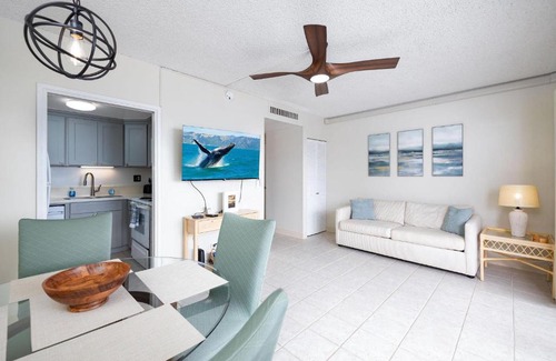 Historic Kailua Village Casa | Kona Plaza#302