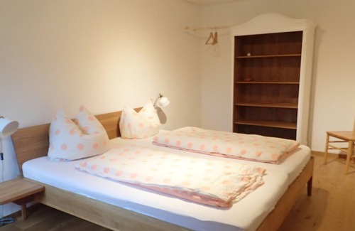 Untermunstertal Apartamento | Konradehof - Ferienwohnung " am Garten"