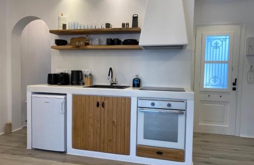 Naxos Town Apartamento | Konstantza's Superior Suite