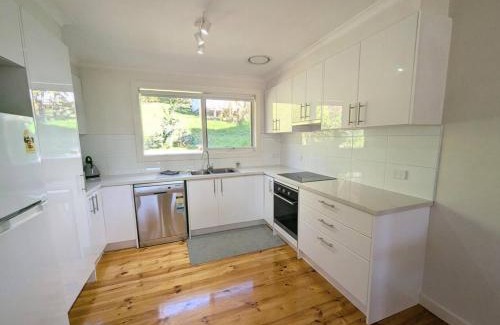 Healesville Casa | Kookaburra Cottage- views, wineries, sanctuary,