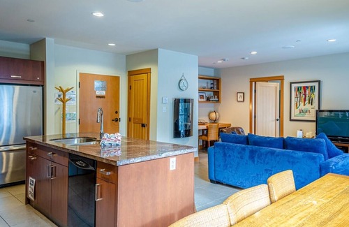 Sun Peaks Condominio | Kookaburra Lodge #303 By Bear Country