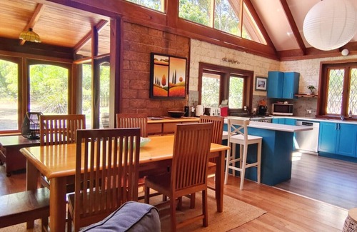 Redgate Apartamento | Kookaburra Retreat | Dog Friendly | Forest Views