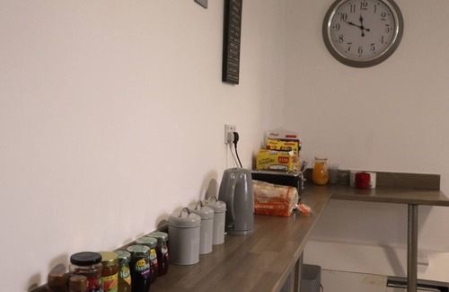 Everton Apartamento | Kop View Hotel - Sleeps 4 Room 3
