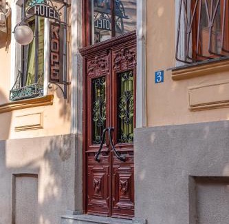Chugureti Hotel | Kope Palace