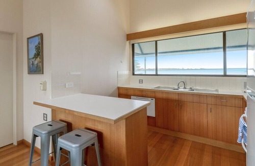 Metung Casa | Korak: una casa muy deseable ubicada en el prestigioso Shaving Point en Metung