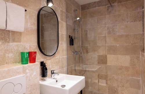 Montmartre Hotel | Korner Montmartre