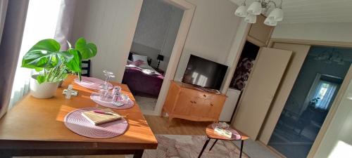 Rauma Casa | Kortteer Pinkki huone