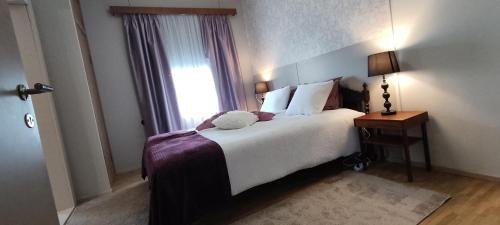 Rauma Casa | Kortteer Pinkki huone