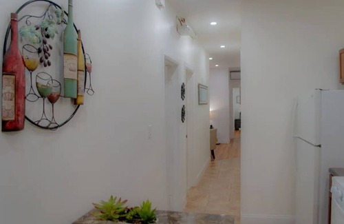 Bushwick Apartamento | Kosciuszko Station | Spacious Luxury 3-Bed +Office
