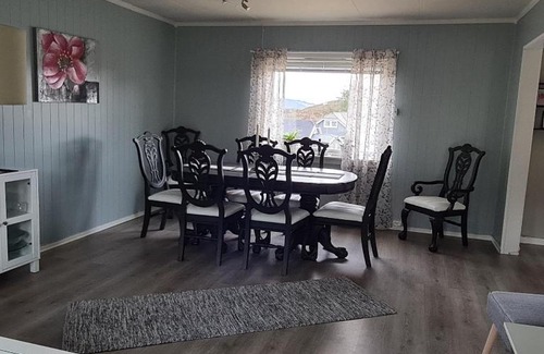 Heroy Casa | Koselig hus med hage i Herøy på Sunnmøre.