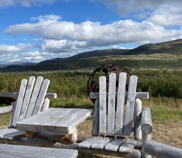 Dovre Casa | Koselig hytte med uthus på vakre Dovrefjell