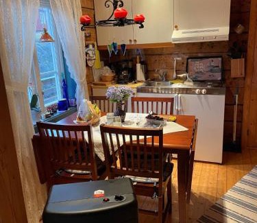 Moskenes Casa | Koselig rorbu på Tind