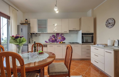 Kostrena Apartamento | Kostrena Apartment Maja, Kostrena, Croatia