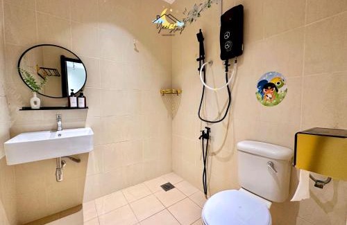 Taman Kota Laksamana Casa | Kota Homestay-22pax with Karaoke,Arcade Game,Table Pool Walking 5min To Jonker