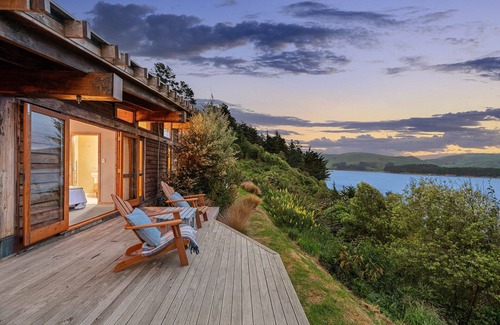 Cape Saunders Complejo | Kotare Studio -Wake up awed by the stunning view of the Otago Peninsula