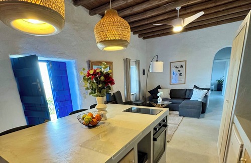 Andros Apartamento | Kotseli Villa: Appartement Deluxe Avec Vue Mer, Coucher de Soleil et Piscine