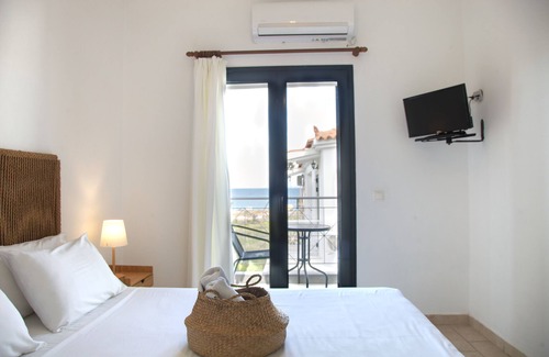 Scala Casa | Koukounari Apartments