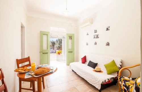 Kato Korakiana Casa | Koutroulo's Private Cottage