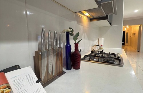 Paralowie Casa | KozyGuru | 3BR Retreat to ADL and Barossa in 40m