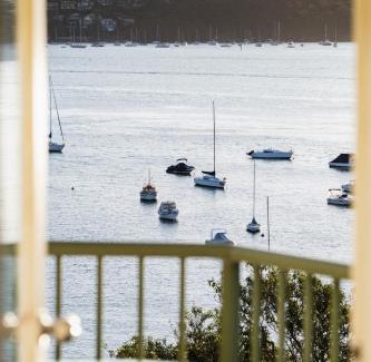 Manly Apartamento | KozyGuru | Manly | Steps from the Coastal Bliss