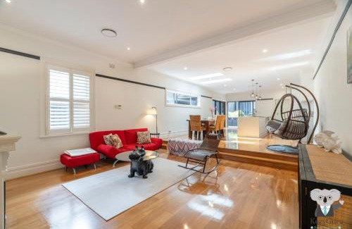 Rose Bay Casa | KozyGuru | Rose Bay | 3BR Steps to Beach + Parking