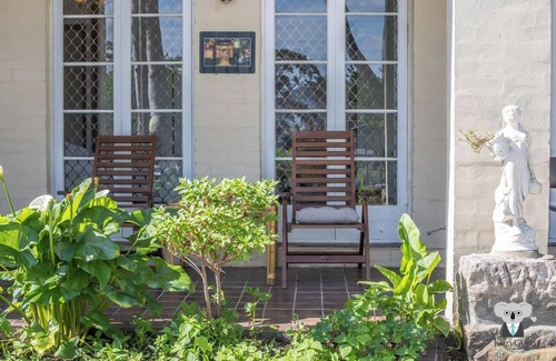 Thornleigh Casa | KozyGuru | Thornleigh | Charming Two-Bed Townhouse