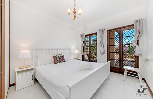 Thornleigh Casa | KozyGuru | Thornleigh | Charming Two-Bed Townhouse
