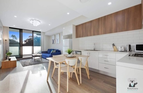 Wentworthville Apartamento | KozyGuru | Wentworthville | 2 Bed 2 Bath Apt