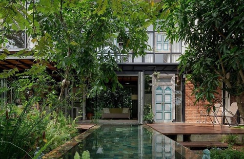 Kaduwela Casa | Kozy’s Canvas - Home stay and studio facing a lake in the heart of the city