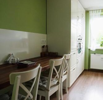 Prievidza Apartamento | Krásny, plne vybavený byt s bezplatným parkovaním