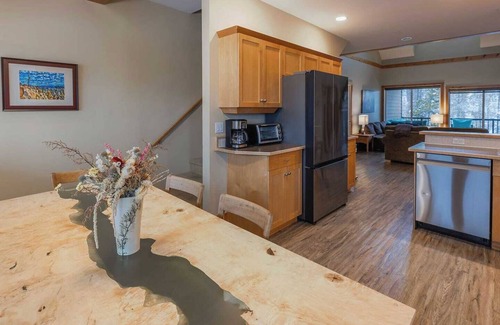 East Kootenay Condominio | This condominium is a 3 bedroom(s), 3 bathrooms, located in Kimberley, BC.