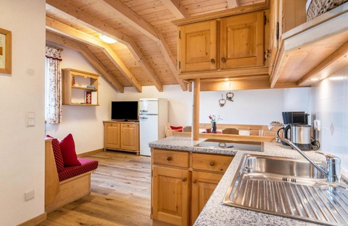 Casola Apartamento | Kranebitterhof Apt Alpenrose