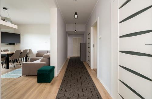 Zoliborz Apartamento | Krasińskiego Deluxe Apartment by BookingHost
