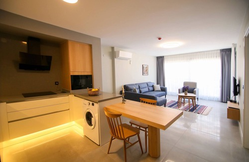 Karabaglar Hotel | Krem Marin Suits Otel