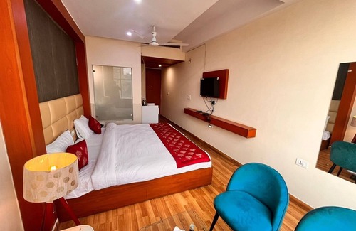 Sushant Lok Casa | Krishna Coddle Executive