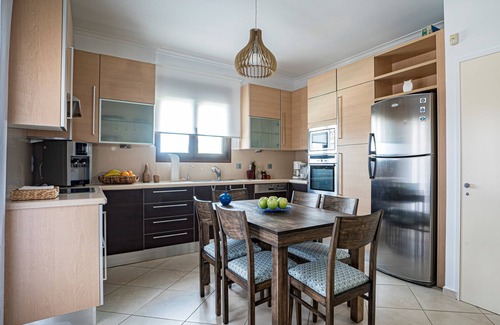 Sfakaki Villa | Krissa Villa, 4 BD, Piscina Privada, BBQ