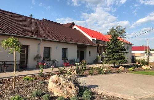 Kisvarda Cama Y Desayuno | Kristály apartmanok