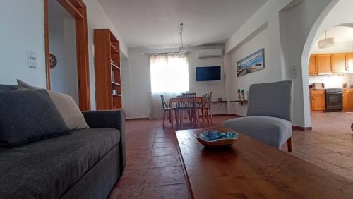 Kattavia Casa | Kristallia - Kattavia surf houses