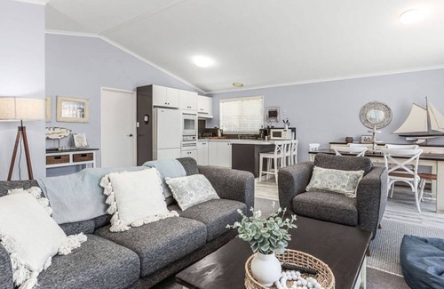 Apollo Bay Casa | KRISTENSEN - Apollo Bay, VIC